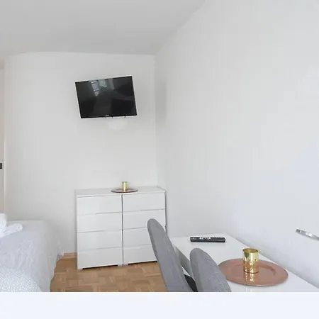 ゲストハウス Western モーフェルデン・ヴァルドルフ