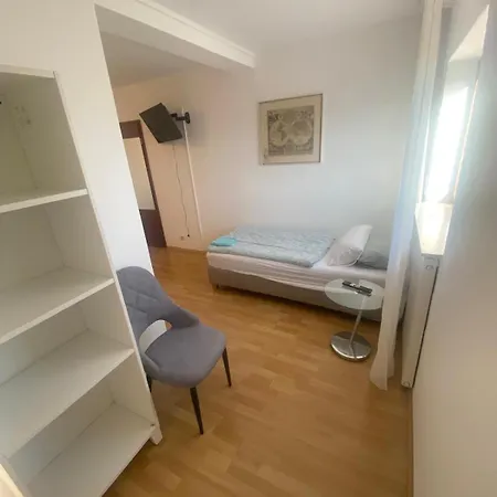 ゲストハウス Western 3*