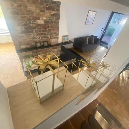 ゲストハウス Western