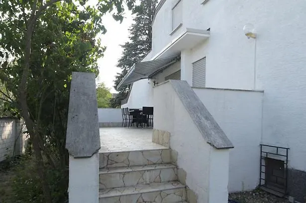 Western Affittacamere 3*