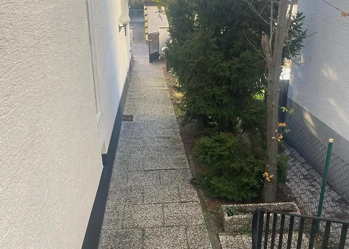 Affittacamere Western 3*